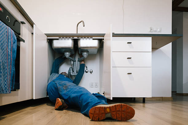 Professional Leak Detection technician working in Brooklandville, MD
